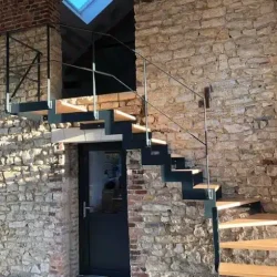 0a2a23_774aab40280d475897861fd25eef6608~mv2